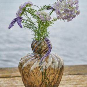 231290-1 Miljøbillede brun vase