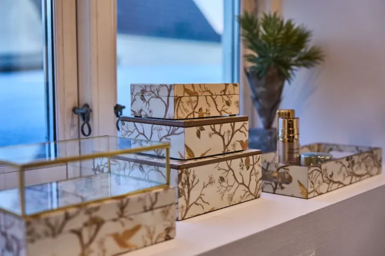 Miljøbillede 1 kasse med låg 17x12x5 cm.